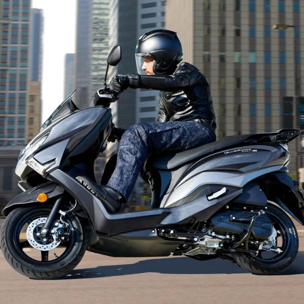 Moto Suzuki BURGMAN STREET 125