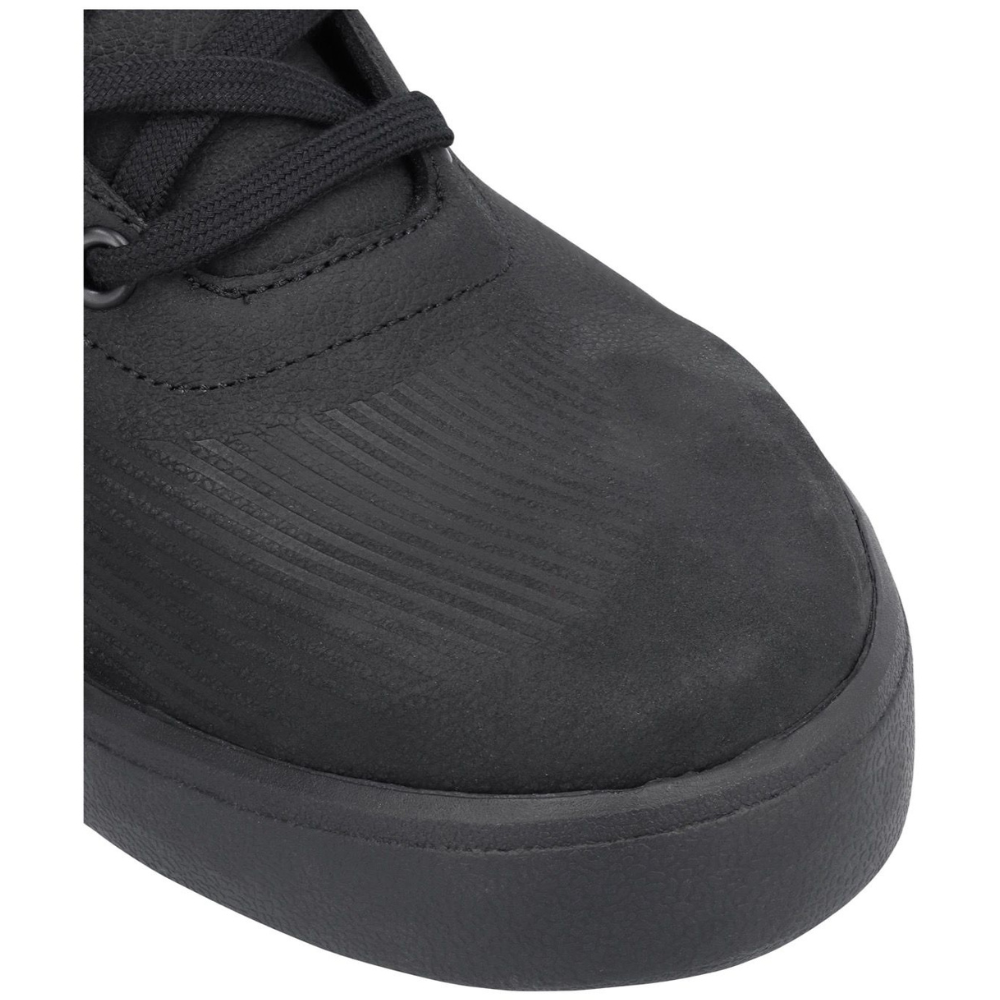 Bota Richa Travis WP Black